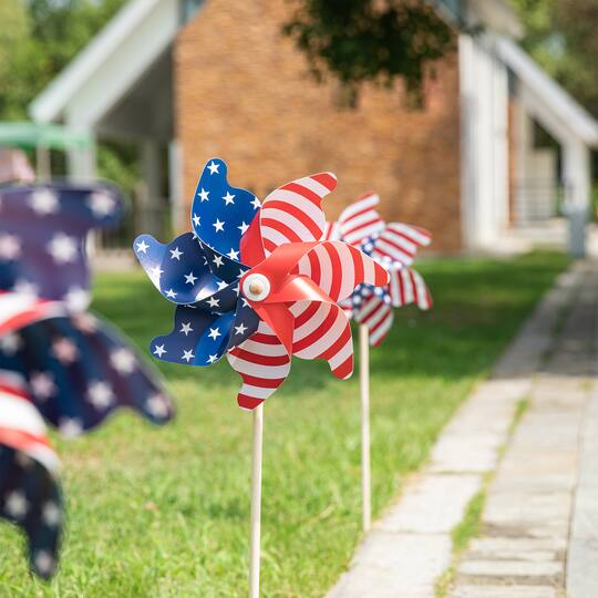 Glitzhome® 32" Plastic Stars & Stripes Patriotic Windmill Set